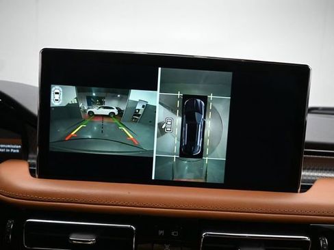 Certified 2022 Lincoln Nautilus Black Label AWD/4WD image 12