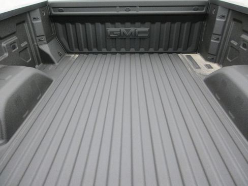 New 2026 GMC Sierra 1500 Elevation w/ Elevation Premium Package AWD/4WD image 9