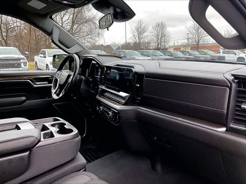 Used 2022 Chevrolet Silverado 1500 LT image 21