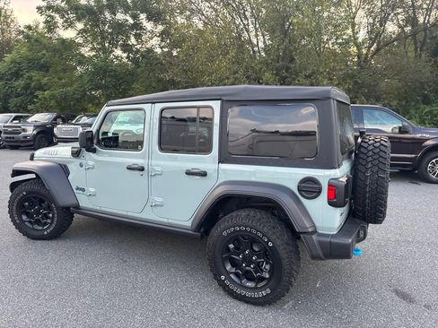 Used 2023 Jeep Wrangler Unlimited w/ Cold Weather Group AWD/4WD image 4