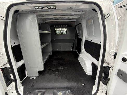 Used 2017 Nissan NV200 SV image 25