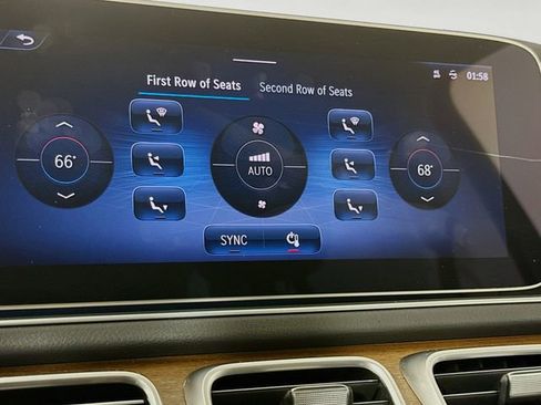 Used 2024 Mercedes-Benz GLS 450 4MATIC image 18