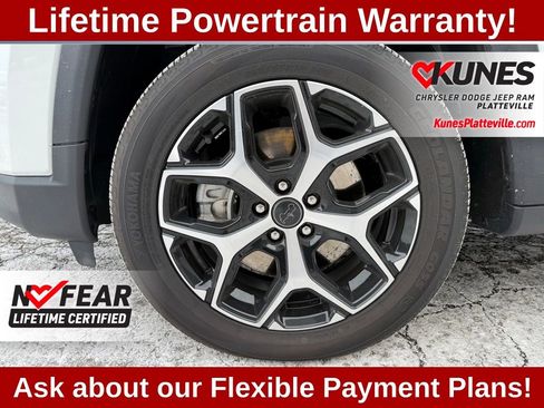 Used 2025 Jeep Compass Limited image 7