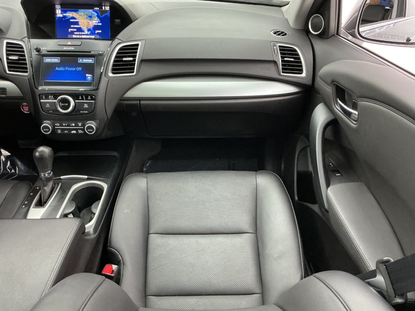 Used 2017 Acura RDX w/ Technology Package FWD image 29