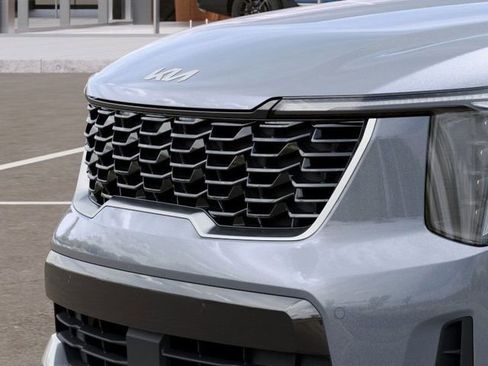 Certified 2025 Kia Sorento S w/ Panoramic Sunroof Package image 12