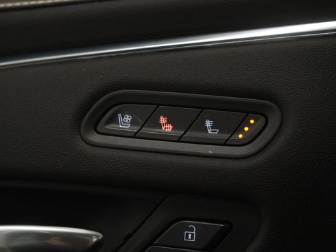 Used 2021 Cadillac Escalade ESV Premium Luxury w/ Driver Assist Tech Package image 30