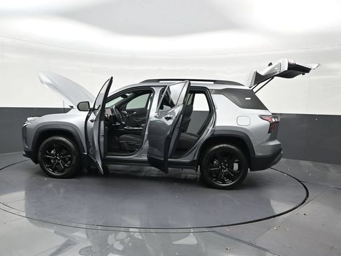 Used 2026 Chevrolet Equinox LT w/ Midnight Edition FWD image 38