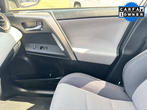 Used 2015 Toyota RAV4 XLE image 23