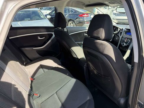 Used 2016 Hyundai Elantra GT w/ Option Group 02 image 12