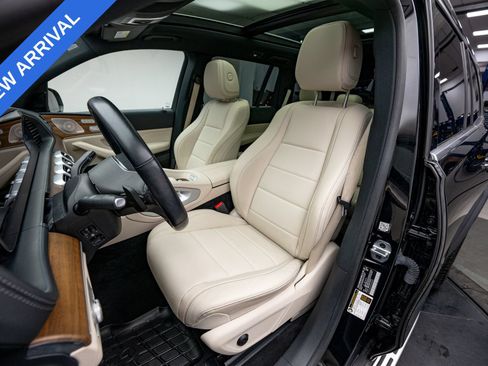 Used 2023 Mercedes-Benz GLS 450 4MATIC image 13
