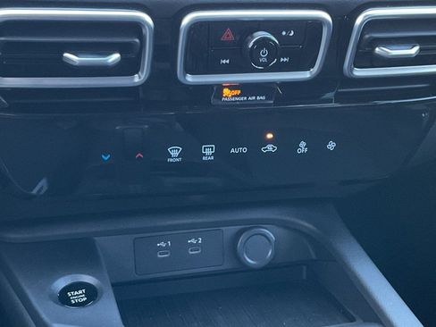 New 2026 Nissan Sentra SV image 31