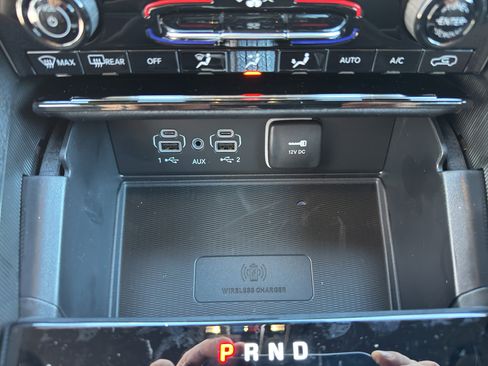 New 2025 Jeep Grand Cherokee L Limited w/ Luxury Tech Group II image 17