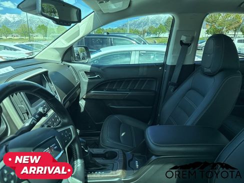 Used 2022 GMC Canyon Denali image 10