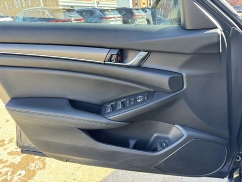 Used 2022 Honda Accord LX image 21