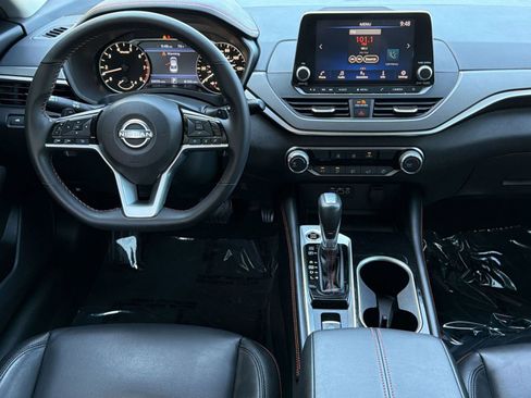 Used 2025 Nissan Altima 2.5 SR AWD/4WD image 25