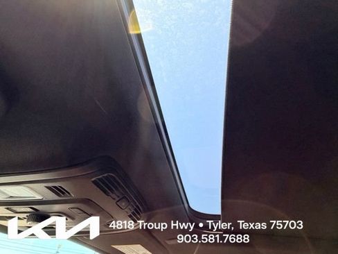 Used 2023 GMC Yukon Denali Ultimate AWD/4WD image 24
