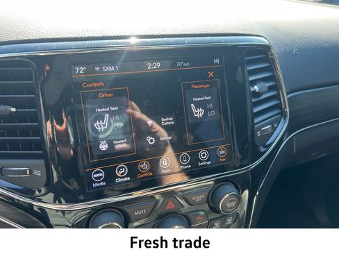 Used 2021 Jeep Grand Cherokee Limited image 16