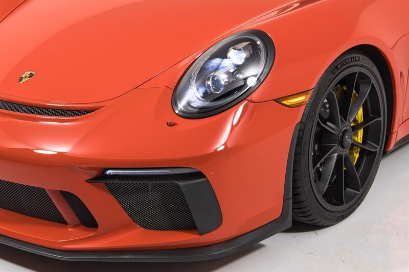 Used 2018 Porsche 911 GT3 w/ Sport Chrono Package RWD image 45