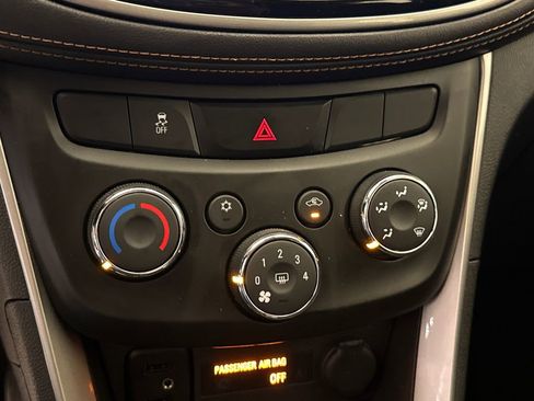 Used 2017 Chevrolet Trax LS FWD image 24