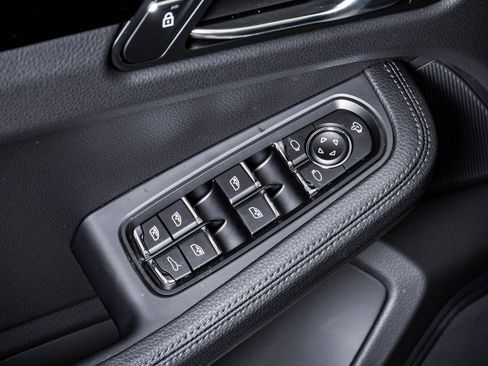 New 2026 Porsche Macan image 26