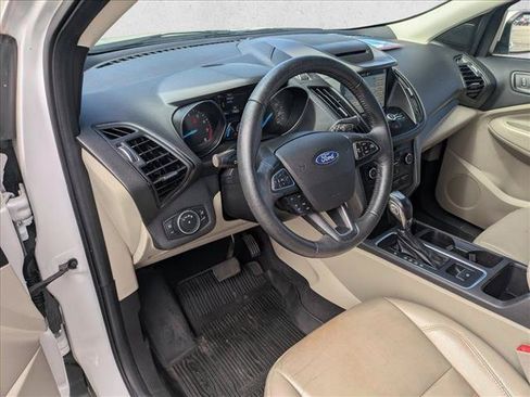 Used 2018 Ford Escape SEL FWD image 9