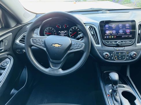 Used 2022 Chevrolet Malibu LT image 15