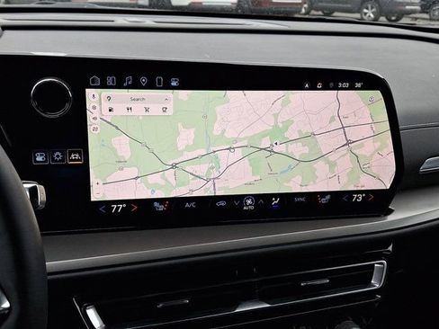 Used 2024 Chevrolet Traverse LT w/ Trailering Package image 21