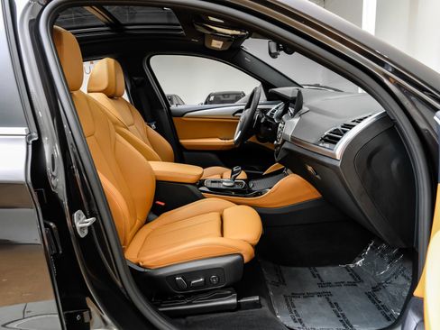 Used 2025 BMW X4 xDrive30i image 37