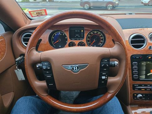 Used 2006 Bentley Flying Spur Flying Spur AWD/4WD image 10