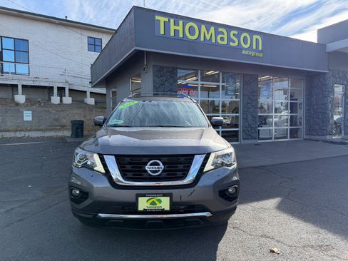 Used 2019 Nissan Pathfinder Platinum image 1