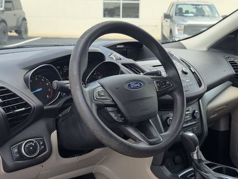 Used 2017 Ford Escape SE AWD/4WD image 22