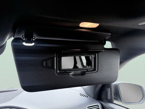 Used 2025 Mercedes-Benz GLE 450e 4MATIC w/ AMG Line Exterior image 45