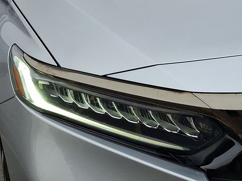 Used 2022 Honda Accord Sport image 10