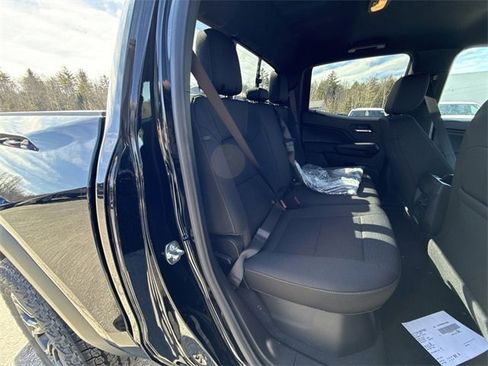 New 2025 GMC Canyon Elevation w/ Convenience Package image 24