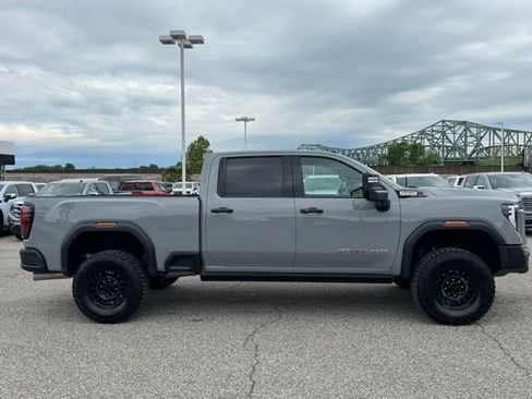 Certified 2024 GMC Sierra 2500 AT4X w/ AT4X AEV Edition AWD/4WD image 6