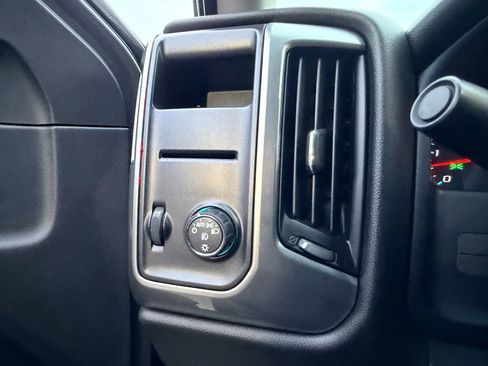 Used 2017 Chevrolet Silverado 1500 LT w/ All Star Edition image 19