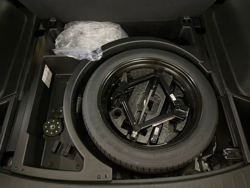 Used 2025 Chevrolet Blazer LT image 14