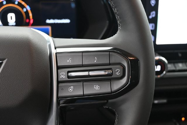 New 2026 Chevrolet Colorado LT w/ LT Convenience Package AWD/4WD image 25
