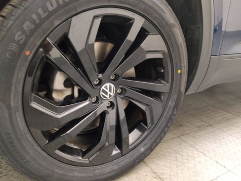 Used 2022 Volkswagen Atlas SE w/ Panoramic Sunroof Package FWD image 31