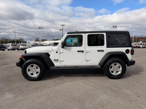 Used 2021 Jeep Wrangler Unlimited Sport image 9