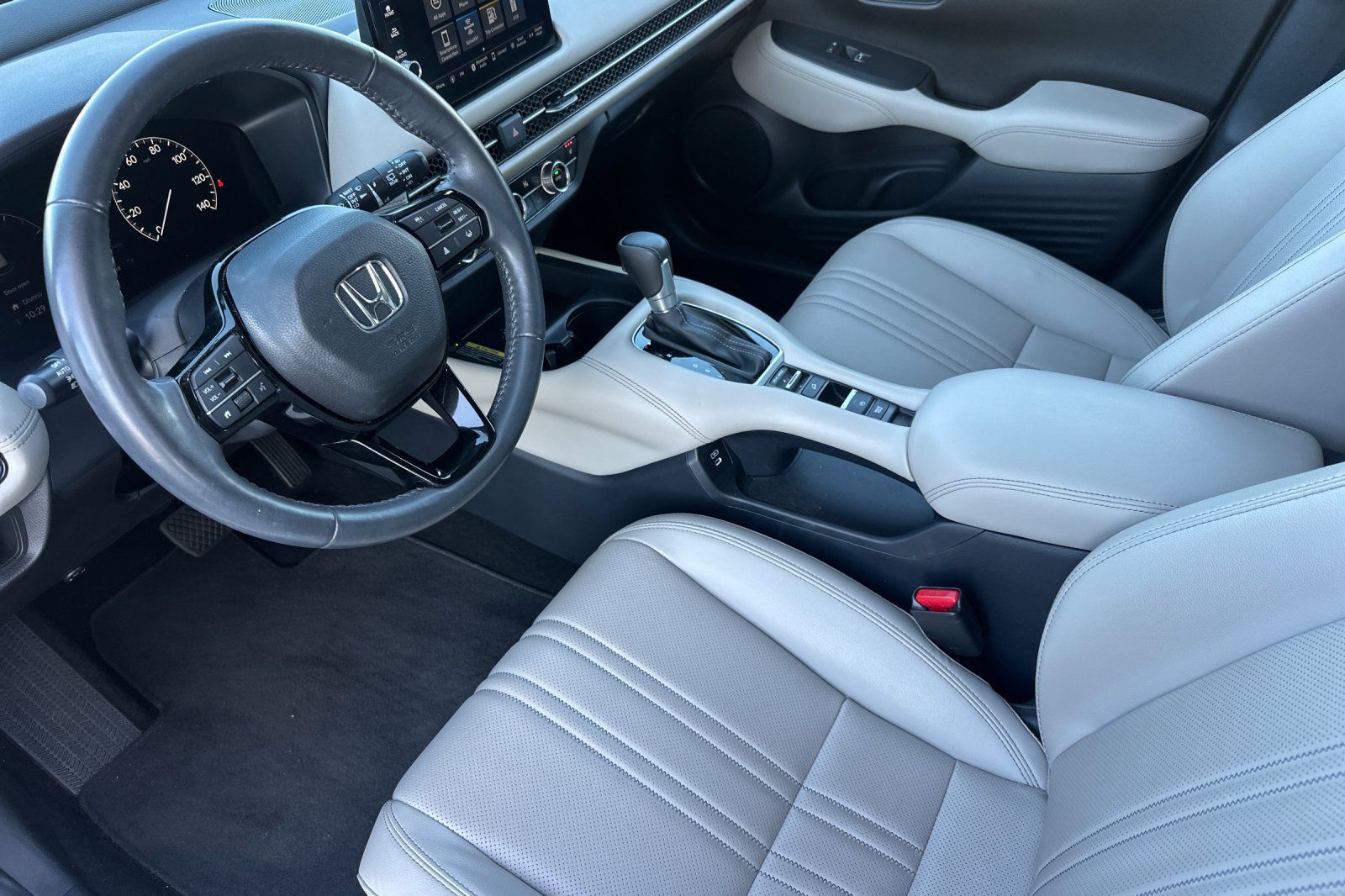 Used 2024 Honda HR-V EX-L image 10