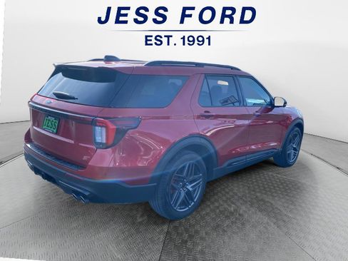 Used 2025 Ford Explorer ST image 6