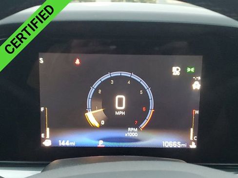 Certified 2024 Chevrolet Trax LT w/ Driver Confidence Package image 12