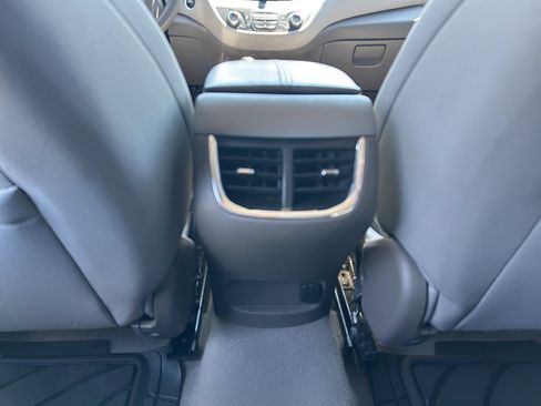 Used 2019 Chevrolet Malibu LT FWD image 19