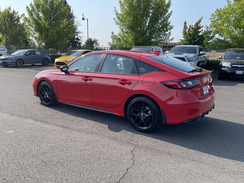 Used 2025 Honda Civic Sport image 3