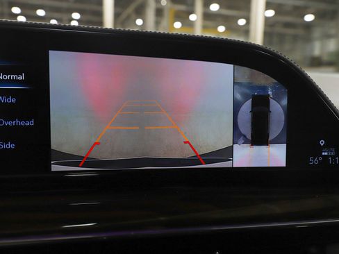 Used 2023 Cadillac Escalade ESV Sport Platinum w/ LPO, ONYX Package image 36