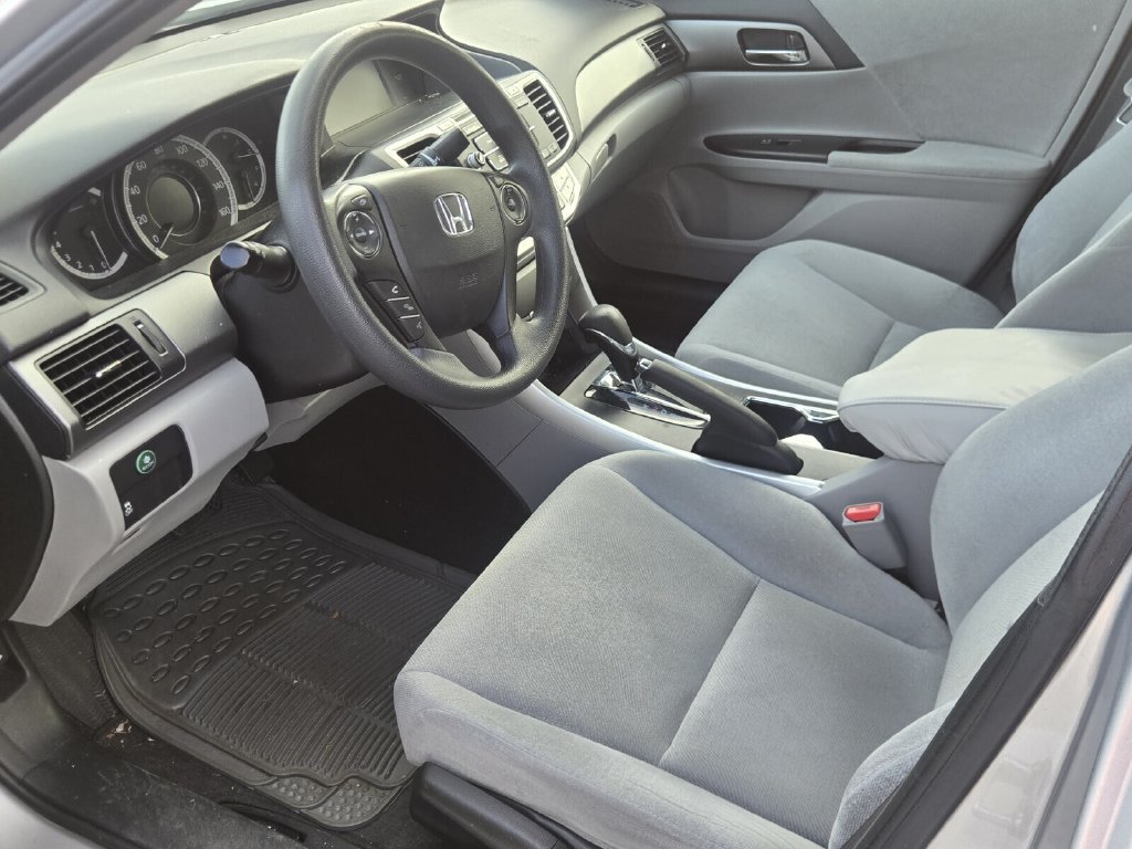 Used 2013 Honda Accord LX image 7