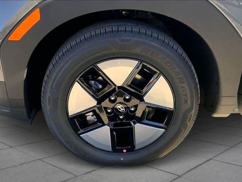 New 2026 Hyundai Santa Fe SE FWD image 11