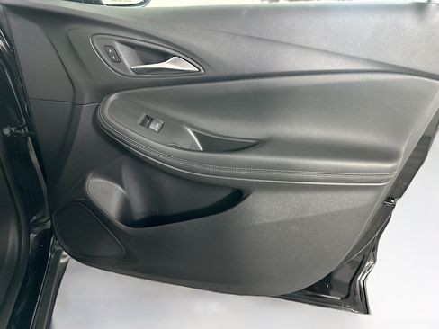 Used 2025 Buick Encore GX Preferred FWD image 30