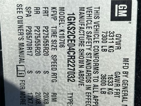 Used 2012 GMC Yukon SLT w/ SLT Chrome Package image 35